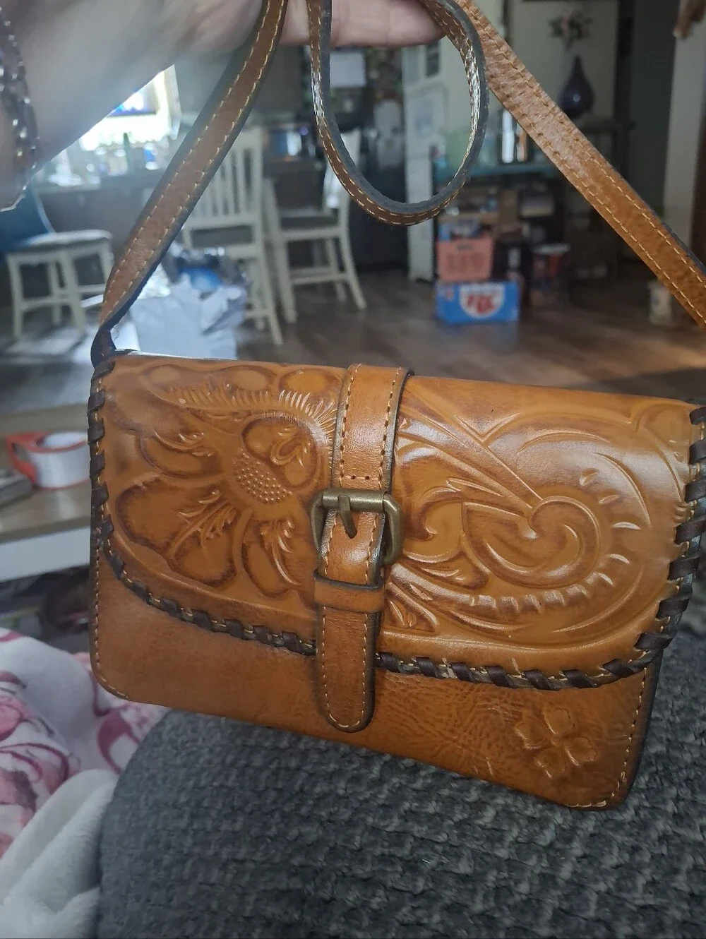 PATRICIA NASH Tooled Leather Crossbody Bag in Cognac Brown - Handcrafted Style - Picture 1 of 6